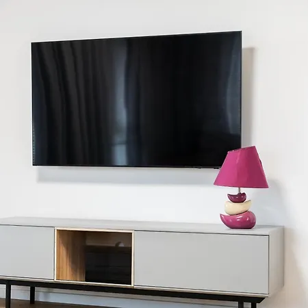 Chlebowa View By Bookinghost *