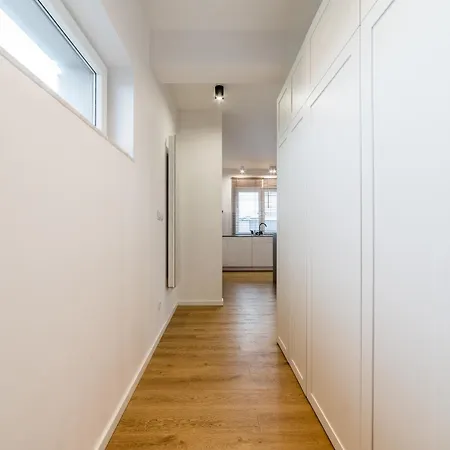 Chlebowa View By Bookinghost *