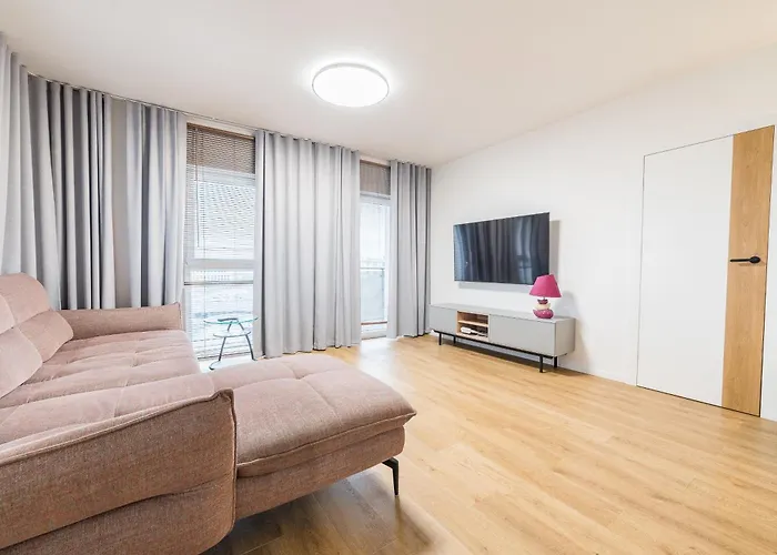 Chlebowa View By Bookinghost 波兹南